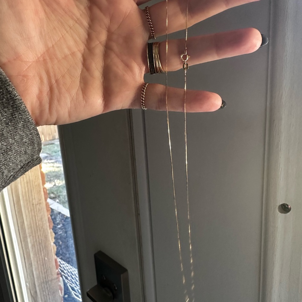 Elegant Gold Necklace